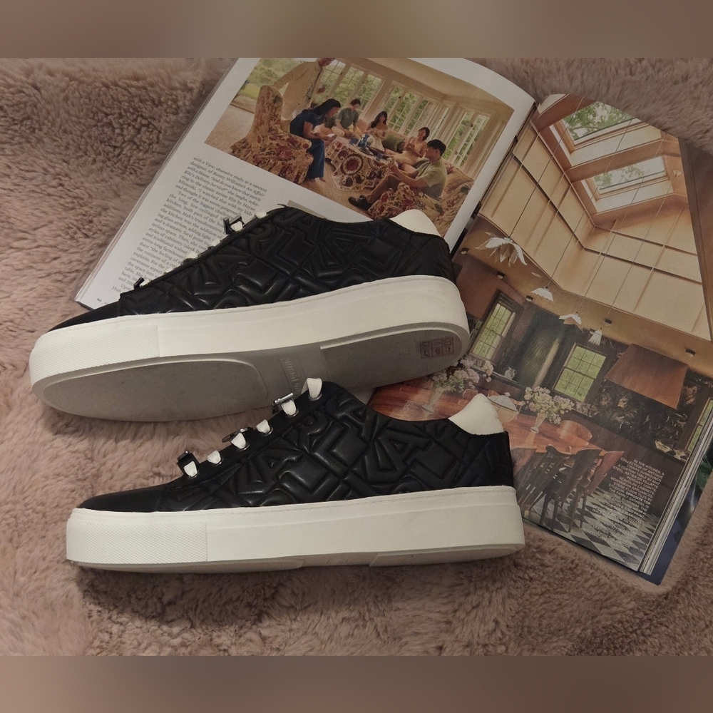 KARL LAGERFELD PARIS Cate Karl Box sneakers. - Picture 2 of 7